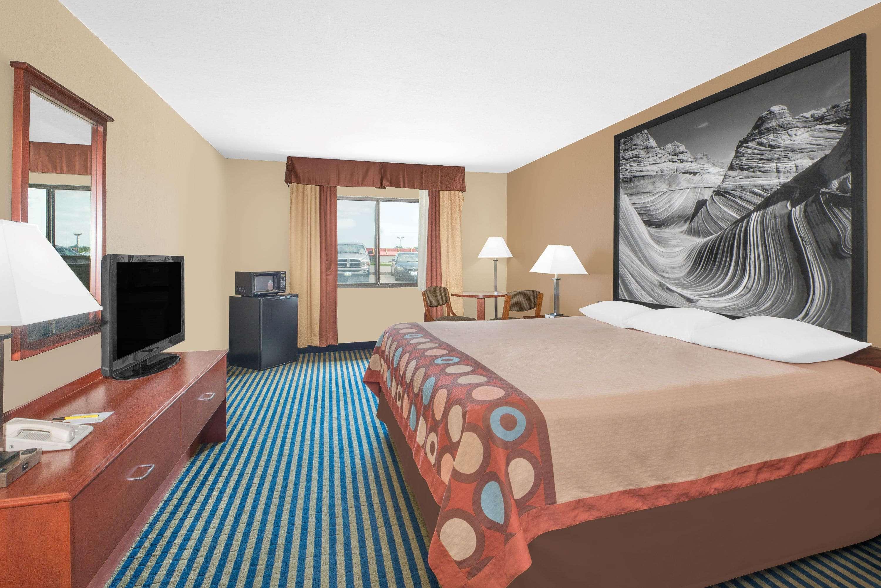 Super 8 By Wyndham Marshalltown Exterior foto